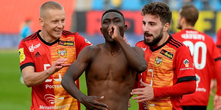 Автор самого эффектного и эффективного гола тура Кангва. 