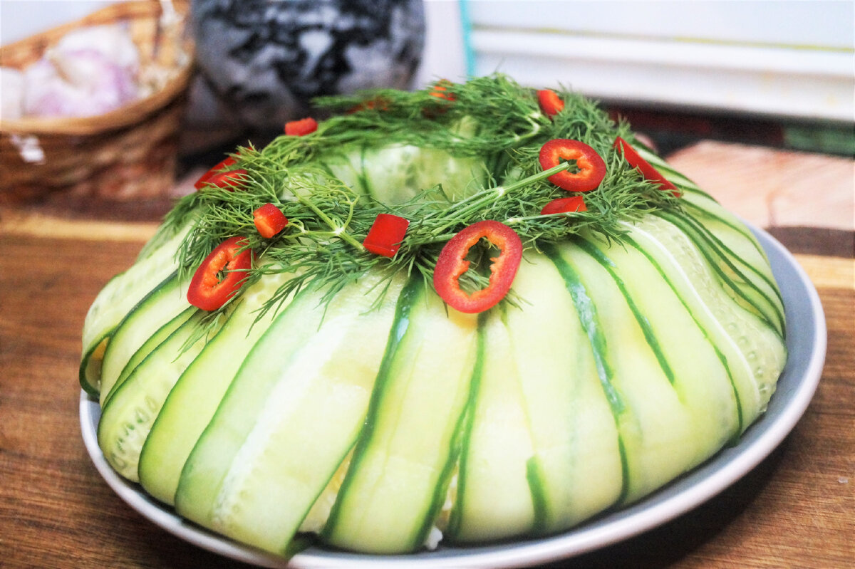 Крабовый салат — 10 классических рецептов