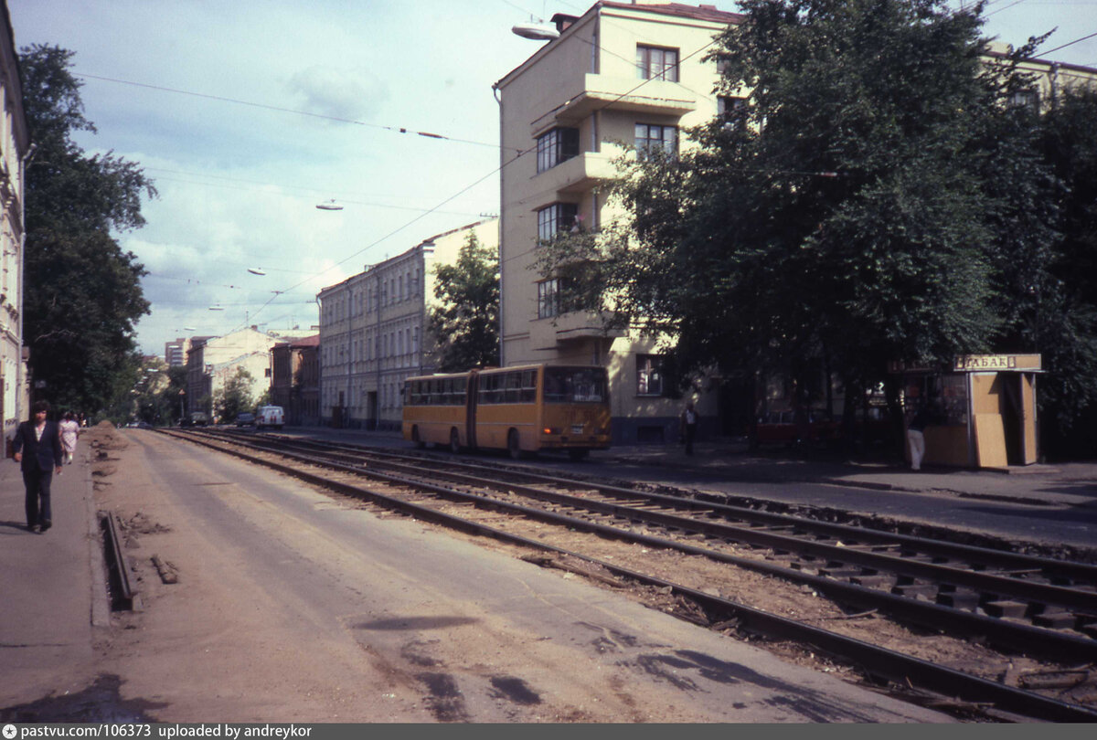 Улица Палиха. Вид от Новослободской улицы, 1982. С сайта www.pastvu.com.