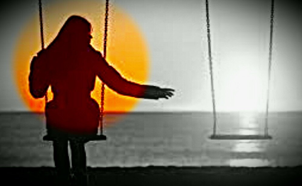 Но сердце иногда охватывает тихая тоска