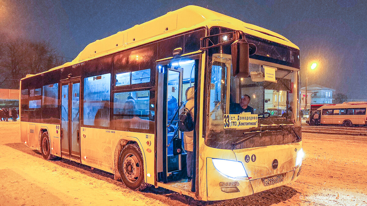 где сейчас 105 автобус. расписание 105 автобуса новгород подберезье. расписание автобуса 105 106 архангельск заостровье. есть ли в больших автобусах розетки.