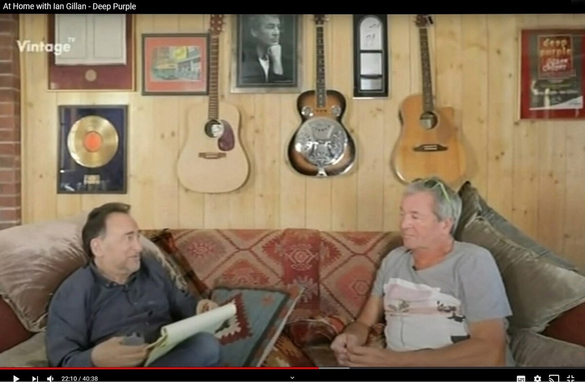 Ian Gillan во время интервью в своём доме  в Лайм-Риджис на западе графства Дорсет, Англия.
