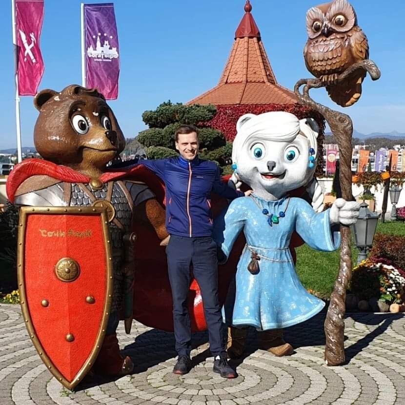 "Успешное мышление" имеет решающее значение во всем, что мы делаем и чего достигаем, поэтому в своей коучинговой программе "Ускоритель" и на интерактивных семинарах мы начинаем с этого элемента. 

Когда я работаю со своими клиентами в этой области, то помогаю им перестроить свое мышление, чтобы они могли соответствовать своим ценностям и идти к тому, чего они хотят в своем бизнесе, карьере или личной жизни с ясностью и уверенностью. 

Коучинг вокруг мышления может быть сложным, но есть 2 основополагающих элемента, которые сильно влияют на общий результат и процесс: установки и страхи. 

Когда мы работаем со страхами и ограничивающими убеждениями клиетов, корректируя и заменяя их, мы быстрее и эффективнее достигаем очень значимых результатов в их профессиональной и личной жизни. 

У нас всегда есть "слепые зоны", которые самостоятельно очень сложно разглядеть и корректировать. 

Если вы хотите ускориться и найти ответы на свои воппрсы, получить действенные и передовые инструменты для достижения истинных целей, записывайтесь на диагностическую сессию #коучингускоритель 

А какие установки и страхи помогают или мешают вам в жизни? 

Поделитесь, пожалуйста, в комментариях ниже📝😍