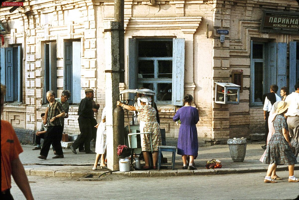 Цветной ссср. Орджоникидзе Владикавказ. Владикавказ Орджоникидзе в 1990. Орджоникидзе Северная Осетия 1970 год. Г Орджоникидзе Северная Осетия в СССР.