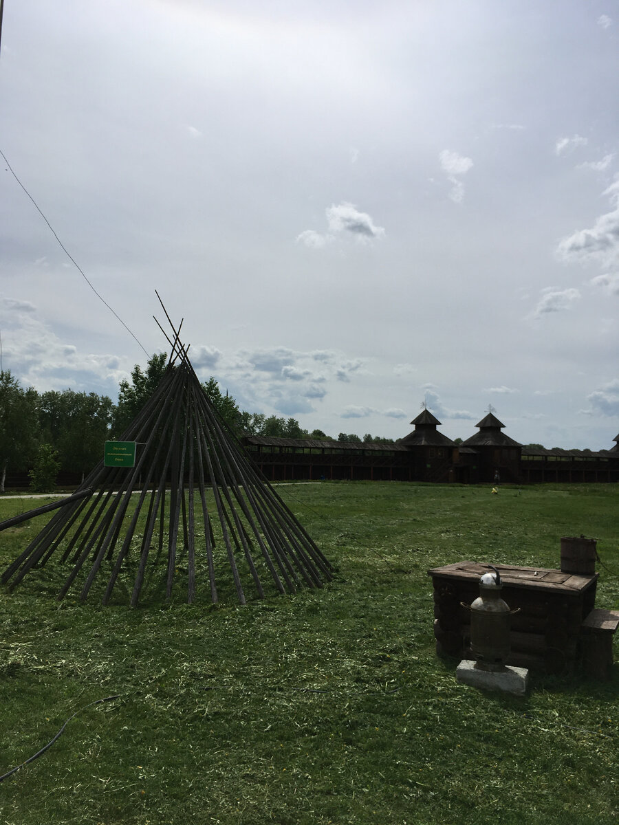 Общий вид во дворе крепости.