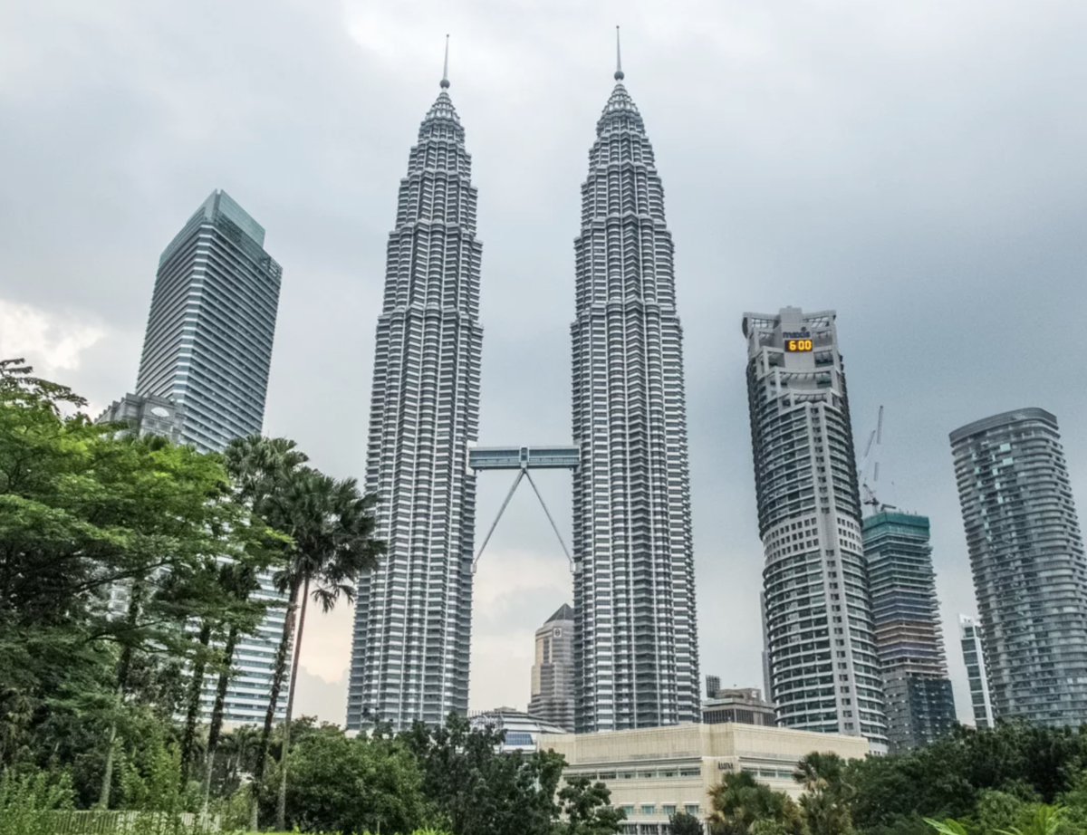 Башни Петронас в Куала-Лумпур