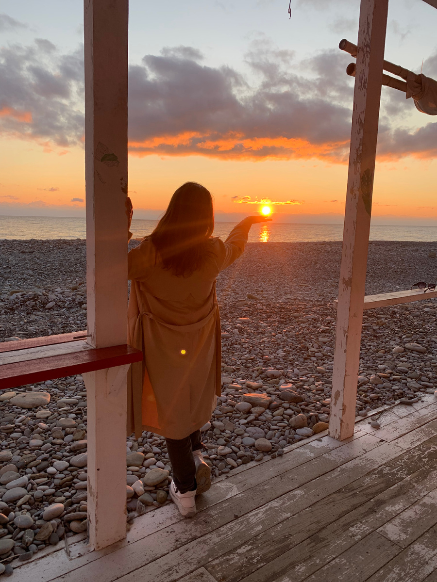 Или быть или быть той , кем меня хотят видеть другие