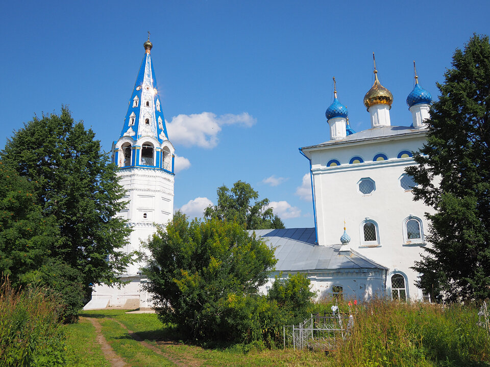 Церковь Введения во храм Пресвятой Богородицы.
