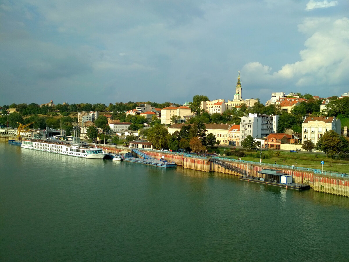 Республика сербия. Белград Россия. Сербия в октябре. Республика Сербия фото.