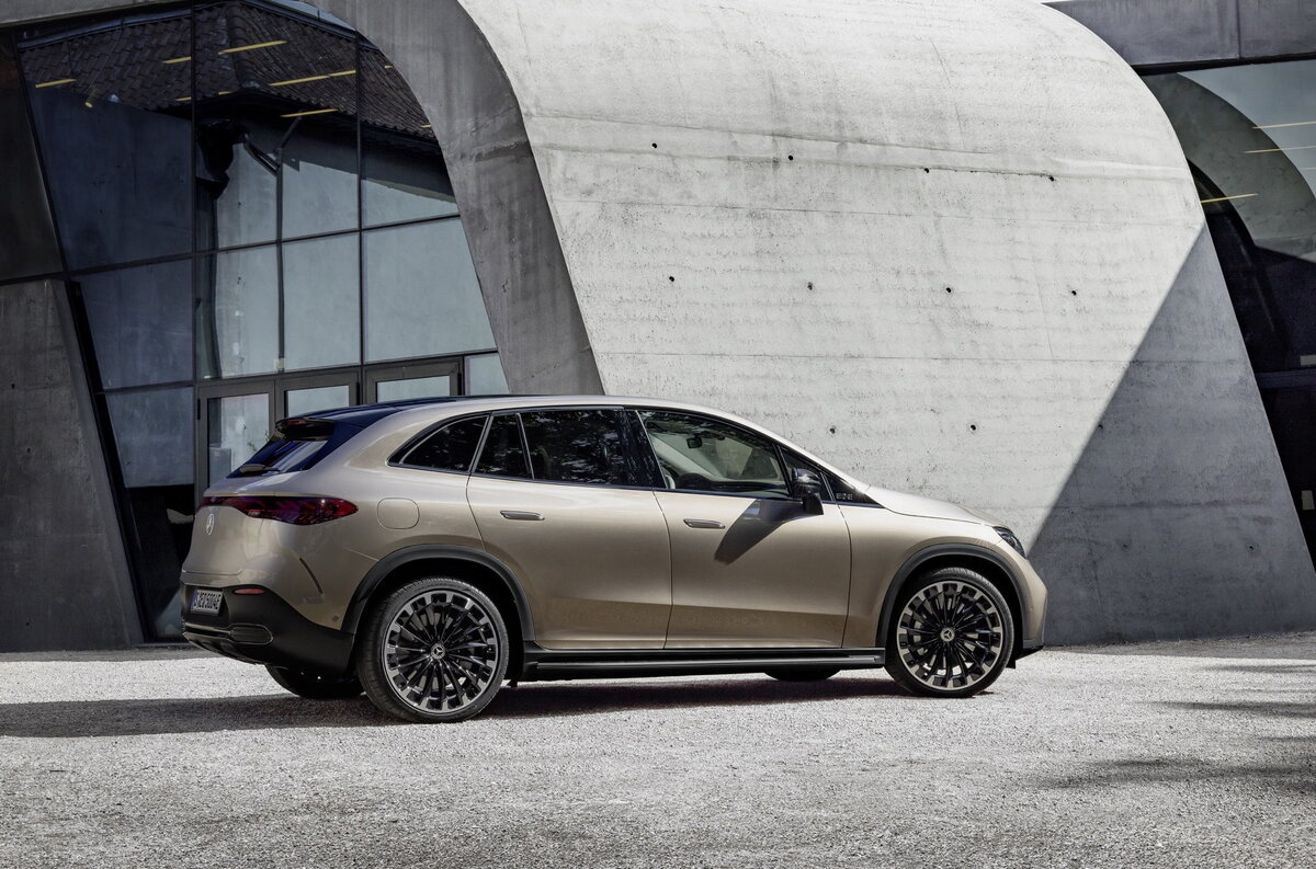    Mercedes-Benz EQE 500 4Matic SUV с пакетом AMG Line