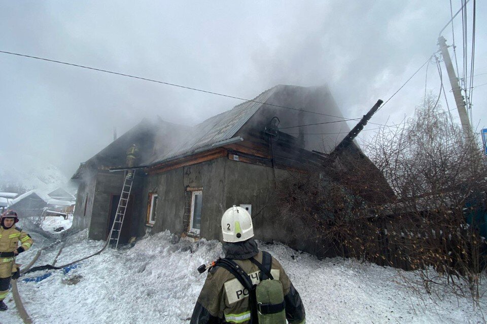     Пожар в Горно-Алтайске  пресс-службы ГУ МЧС по Республике Алтай