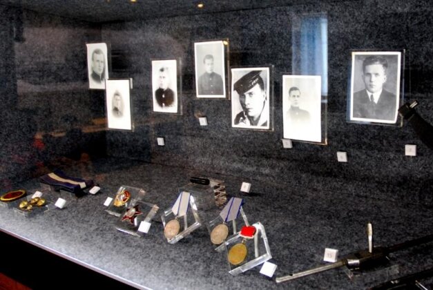    Экспонаты музея Военно-исторический музей школы 504