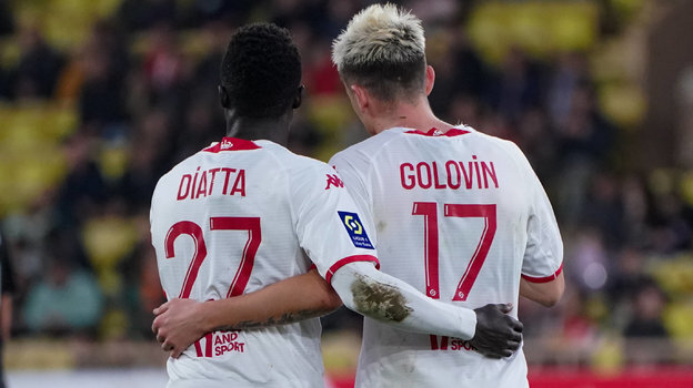    Крепин Диатта и Александр Головин.