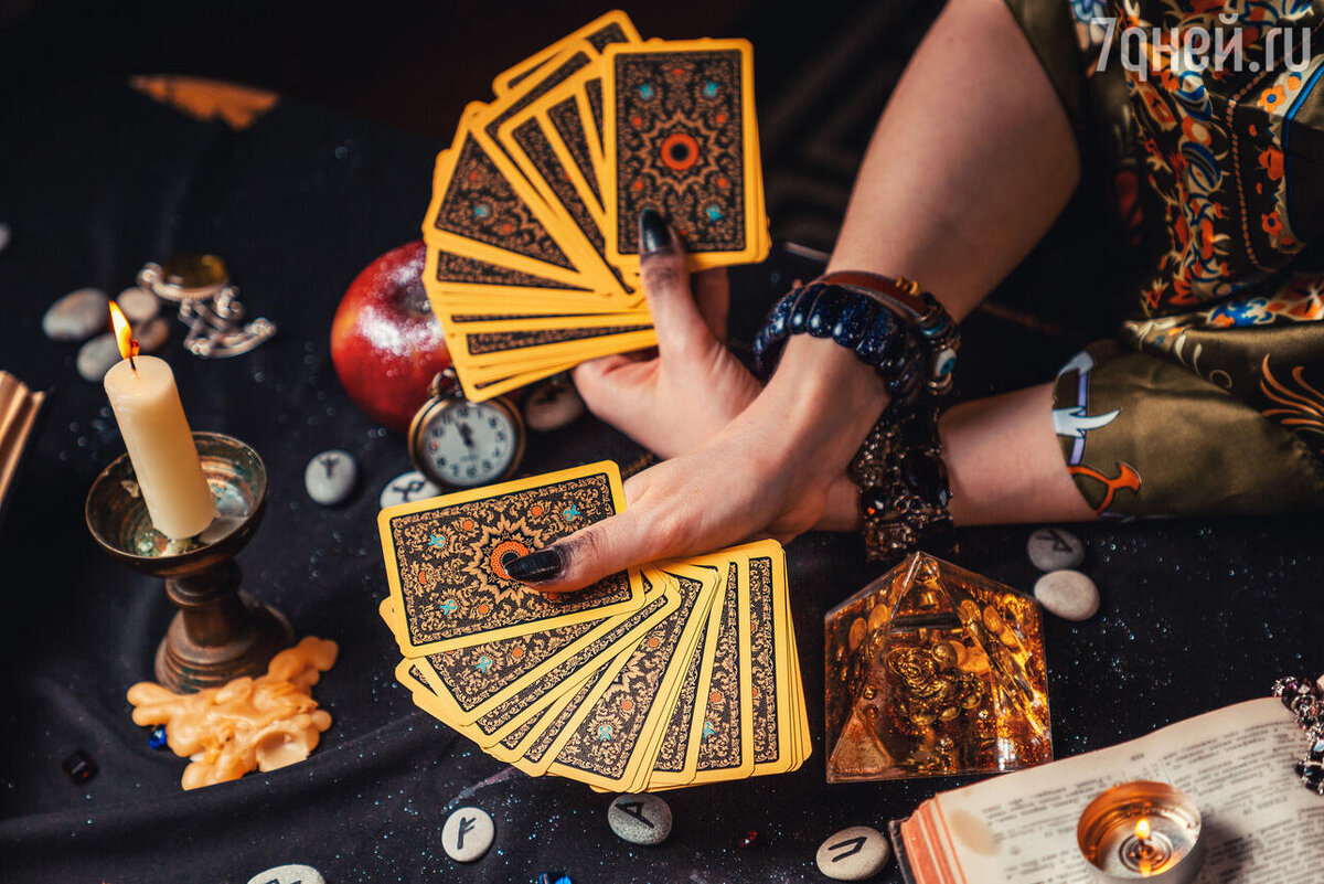    Как гадать на картах: три способа узнать свое будущее 123RF/legion-media.ru