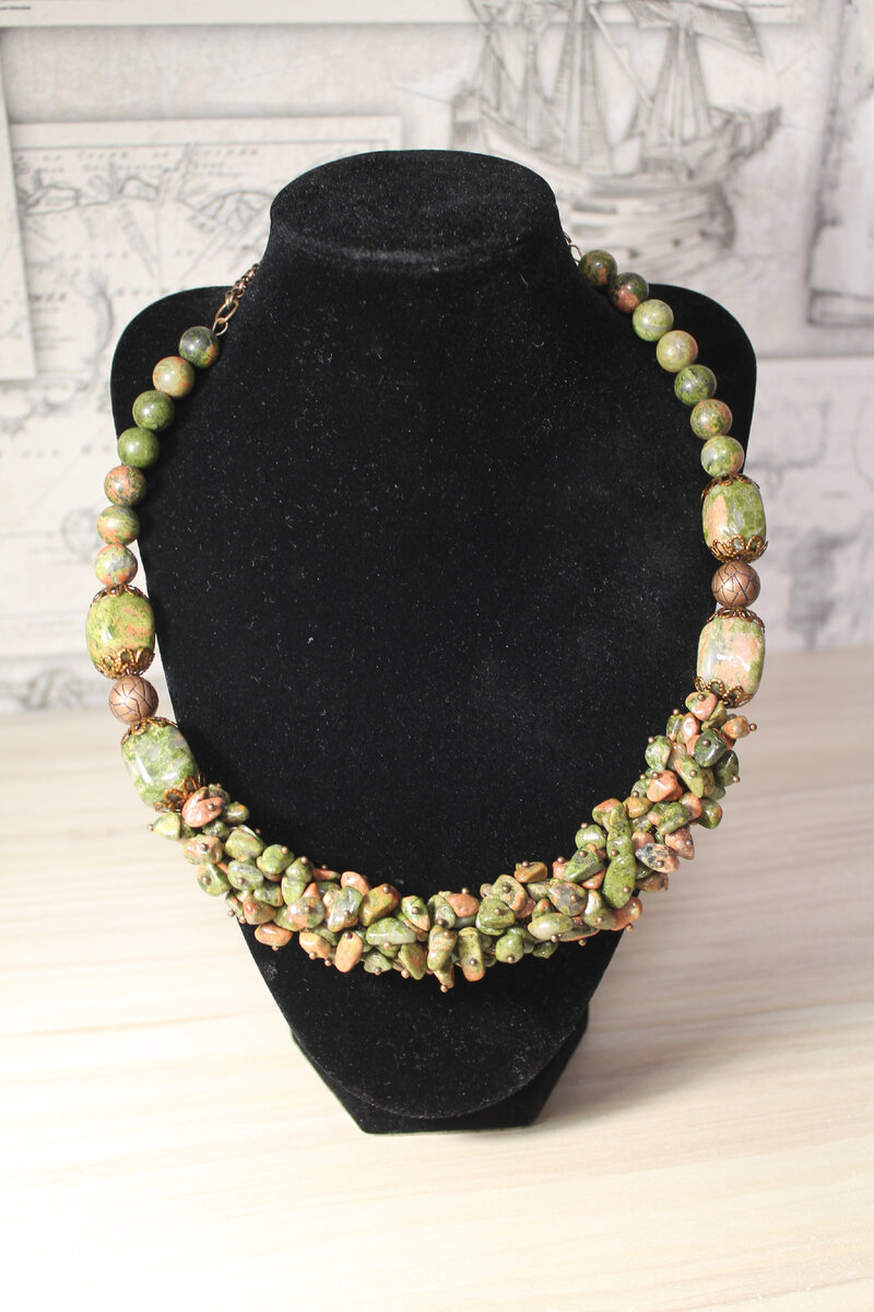 Моё колье из унакита