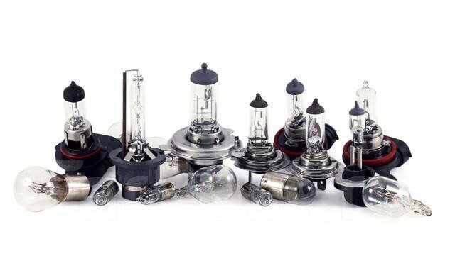 На этом фото изображены автомобильные лампы