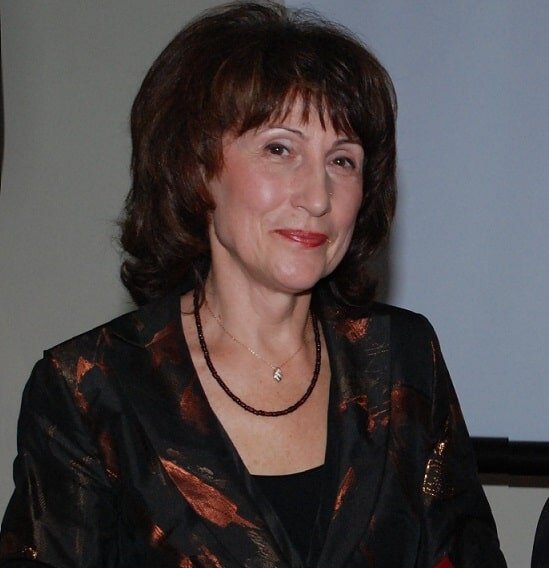    Нужно работать на отечественном заквасочном сырье