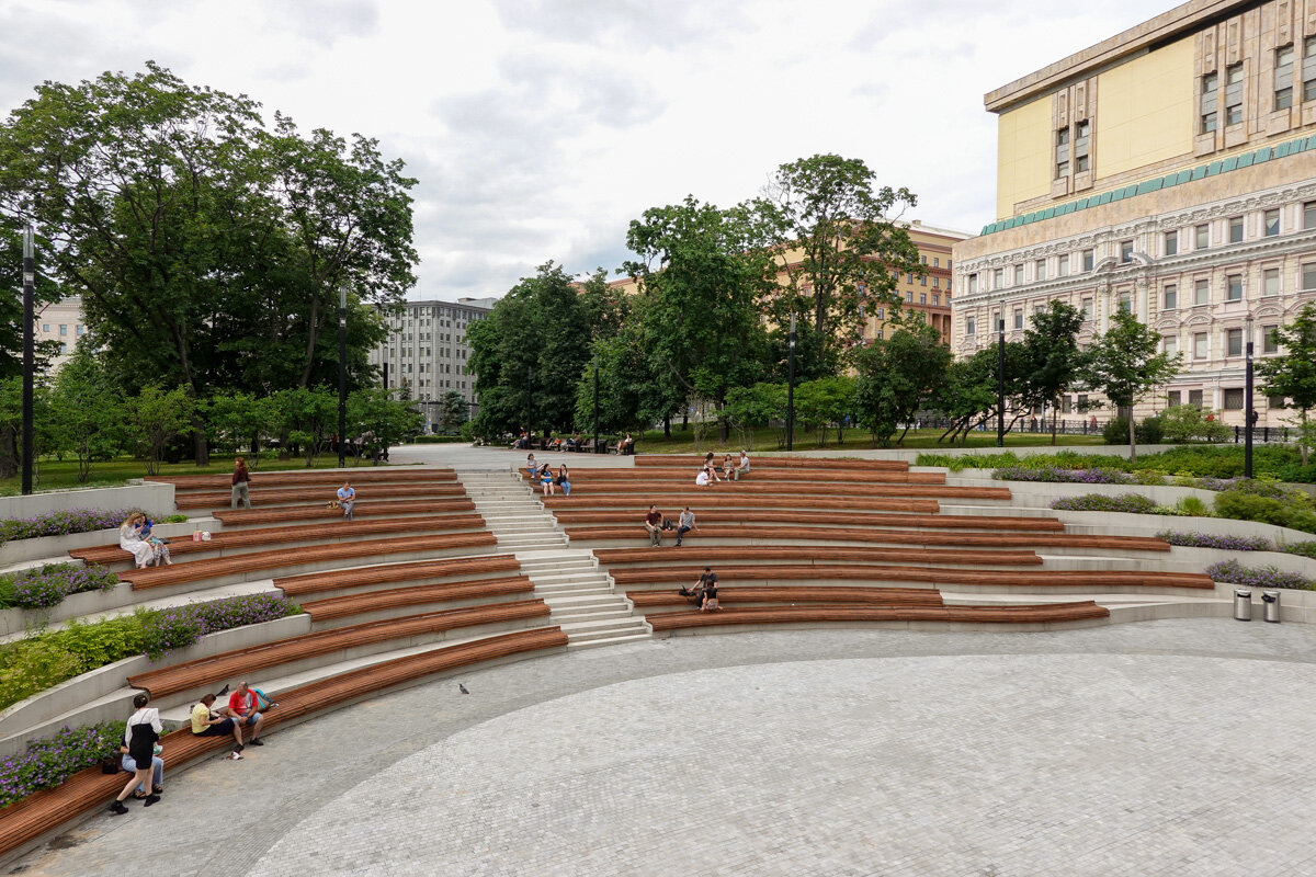 Прогулка по Москве. Дома Евгения Моргунова, Семена Фарады и очередной ...
