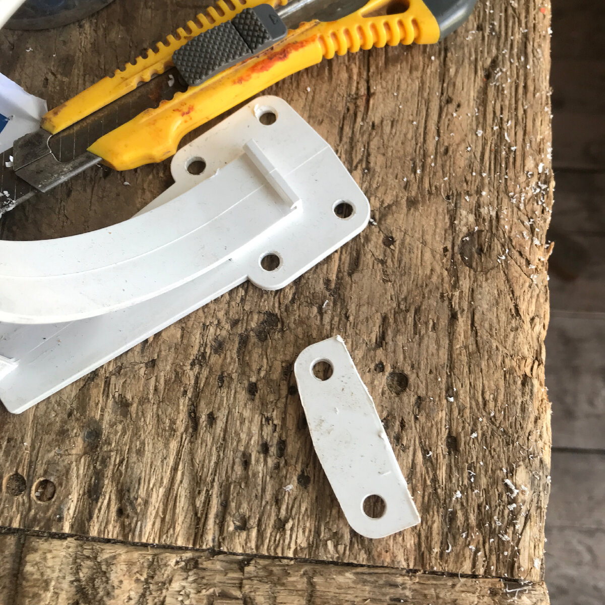 Хорошо пилить пластик пилкой по металлу