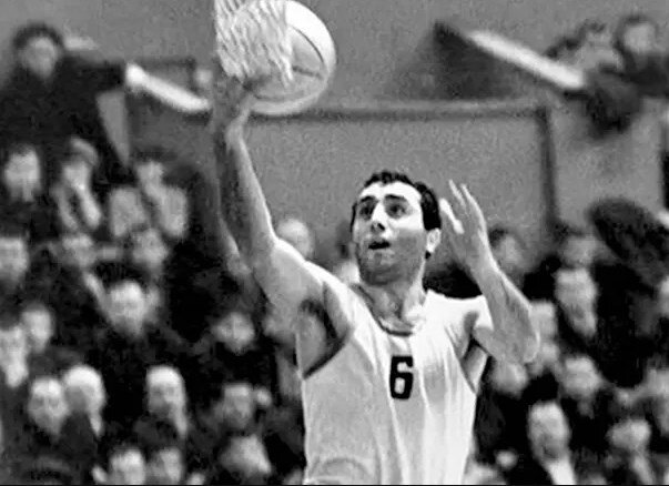 Фото: www.sovsport.ru советский и грузинский баскетболист, тренер - Зураб Александрович Саканделидзе