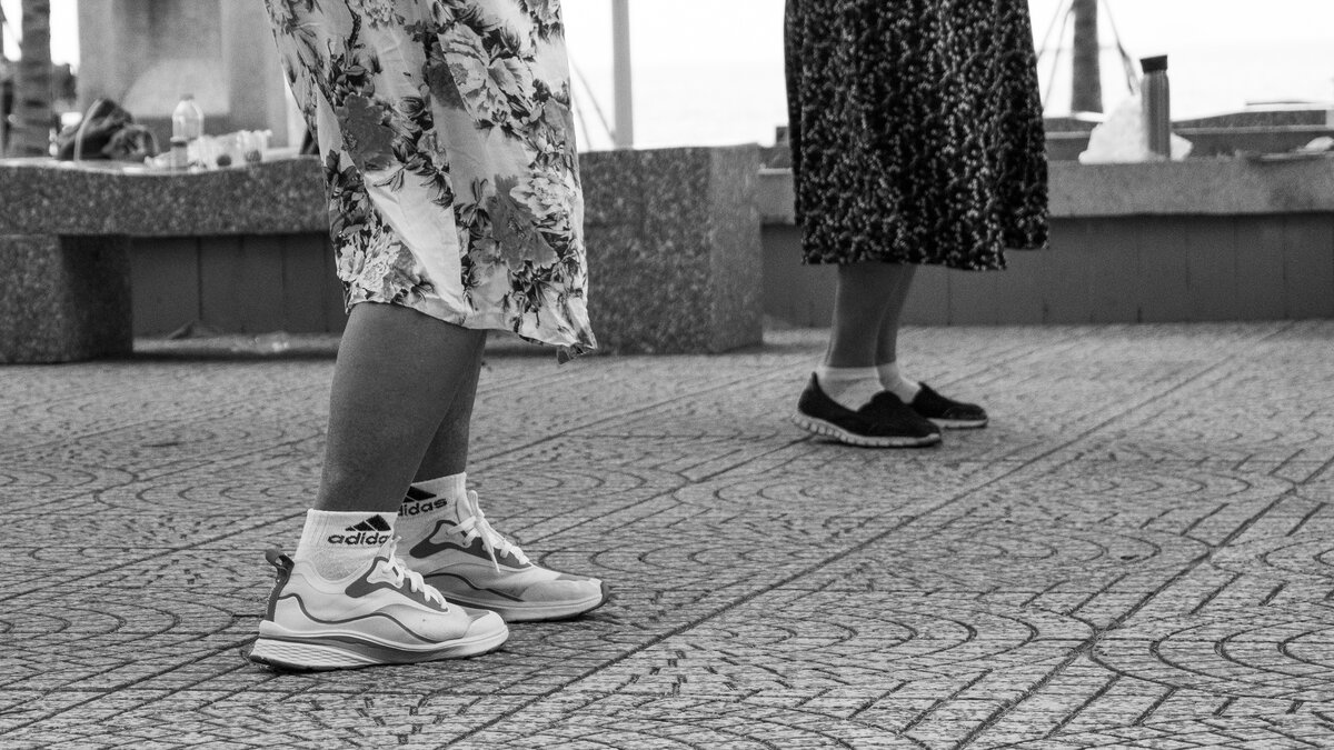 Монохром. Чёрно-белая фотография. Уличный сюжет