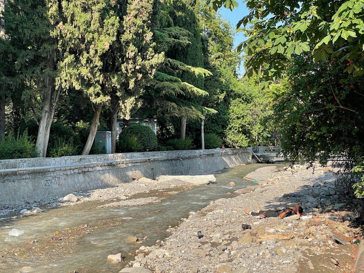 ВНИМАНИЕ в правый нижний угол 