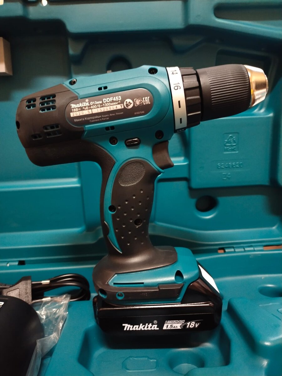 Шуруповерт MAKITA надежный и долговечный инструмент.