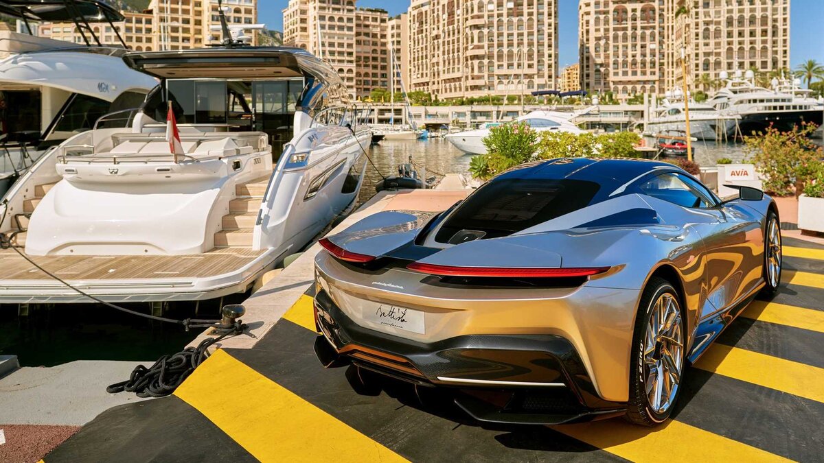 2021 Автомобиль Pininfarina Battista: особенности, характеристики, цена