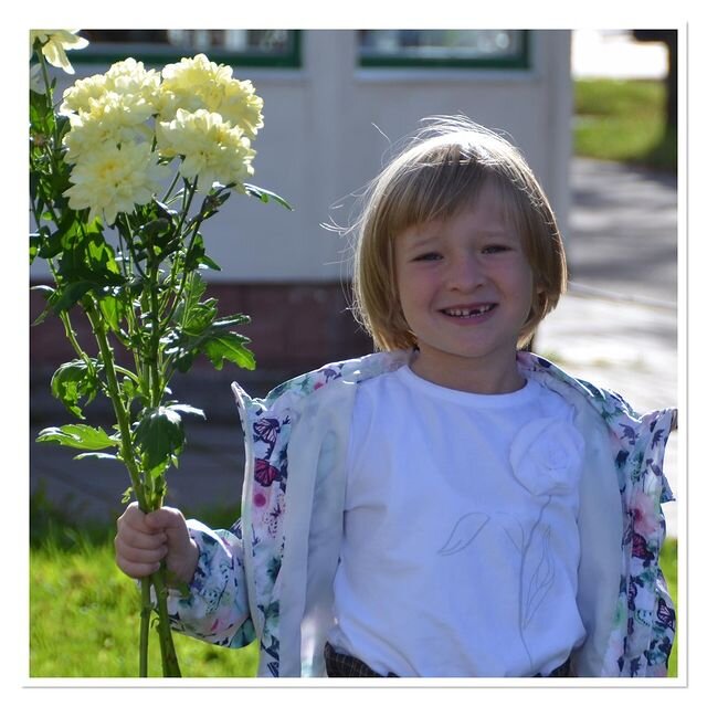 Первое Сентября. Сколько надежд, переживаний, волнений, радости и огорчений связано с этим днём.