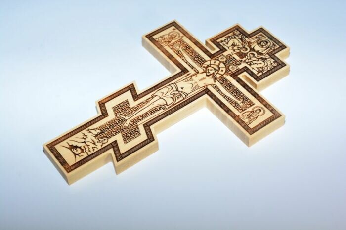 Восьмиконечный крест с перекладиной возник в шестом столетии с легкой руки византийцев / Фото: madeheart.com