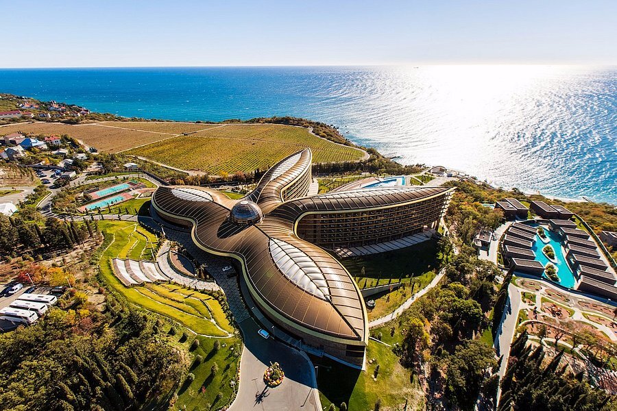 MRIYA RESORT & SPA