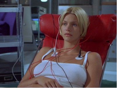 Наташа Хенстридж