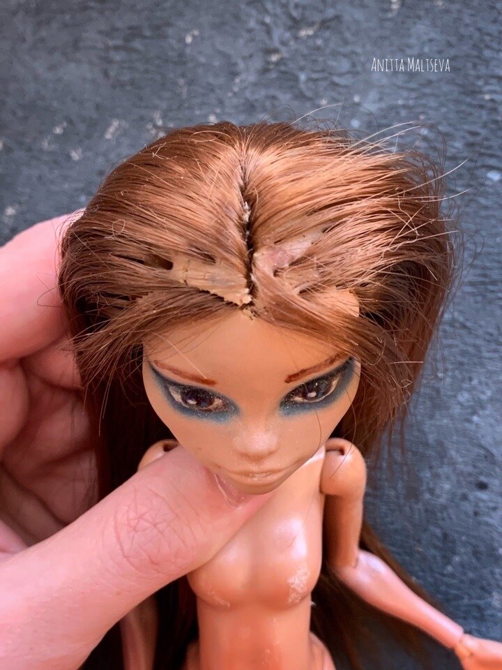 Резина головы сильно разорвана