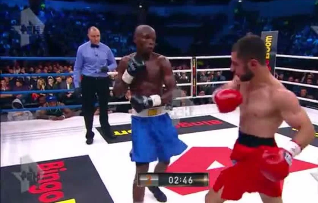 Очередной бой "вселенского масштаба с лучшим африканским бойцом". Все в лучших традициях нашей индустрии.