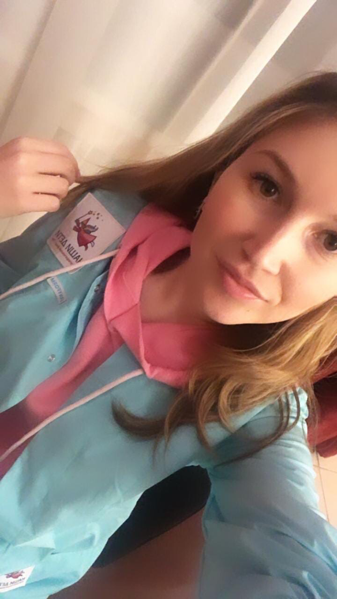 Это я 😇 - куратор Фонда «Наши дети». 