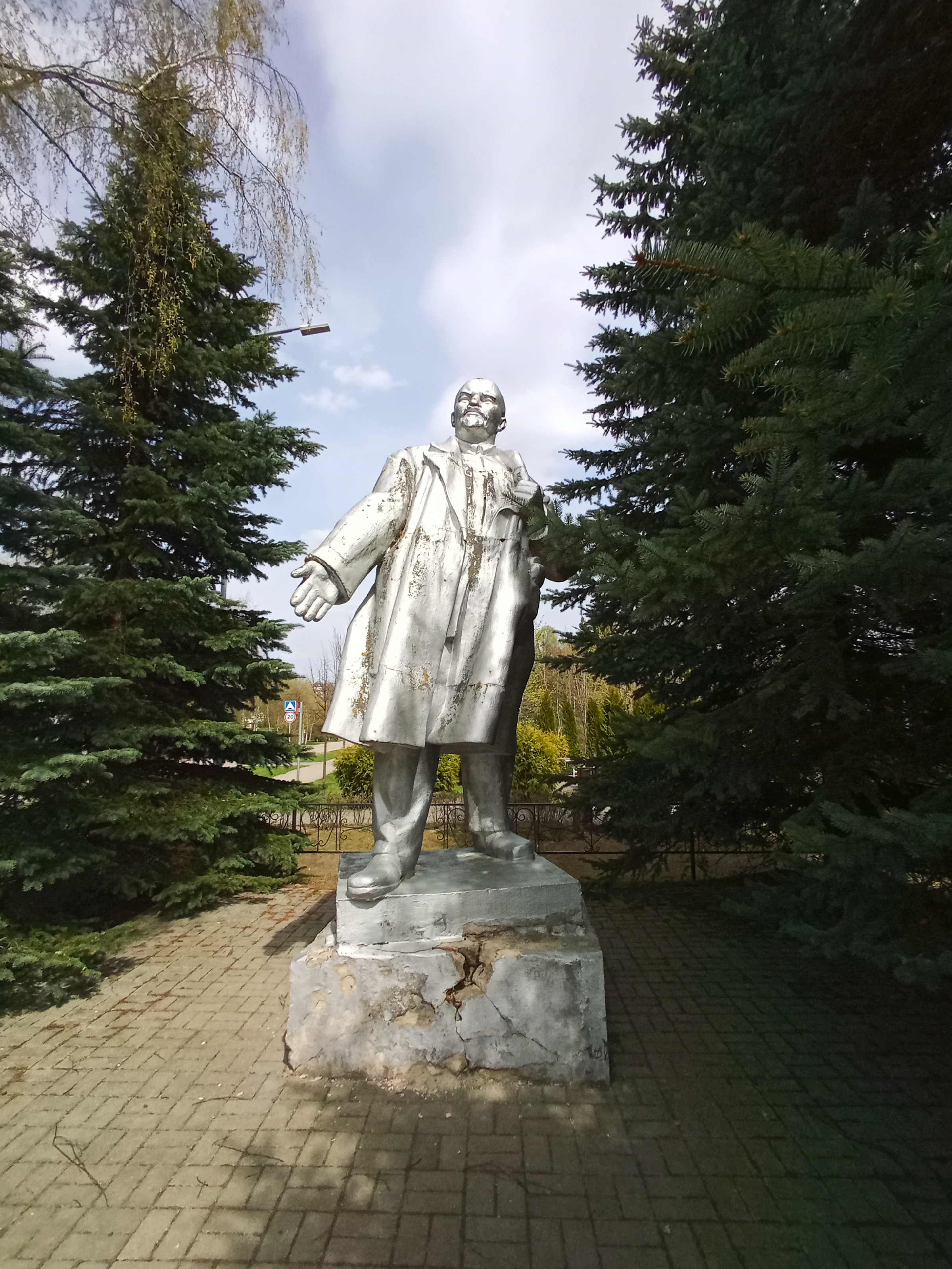 Памятники вождю. Фотоподборка памятников Ленину в городах России. Часть 8.1