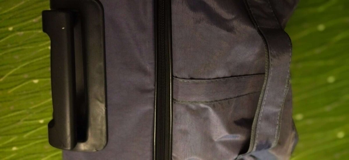 Ручки - телескопическая выдвижная и пришитая