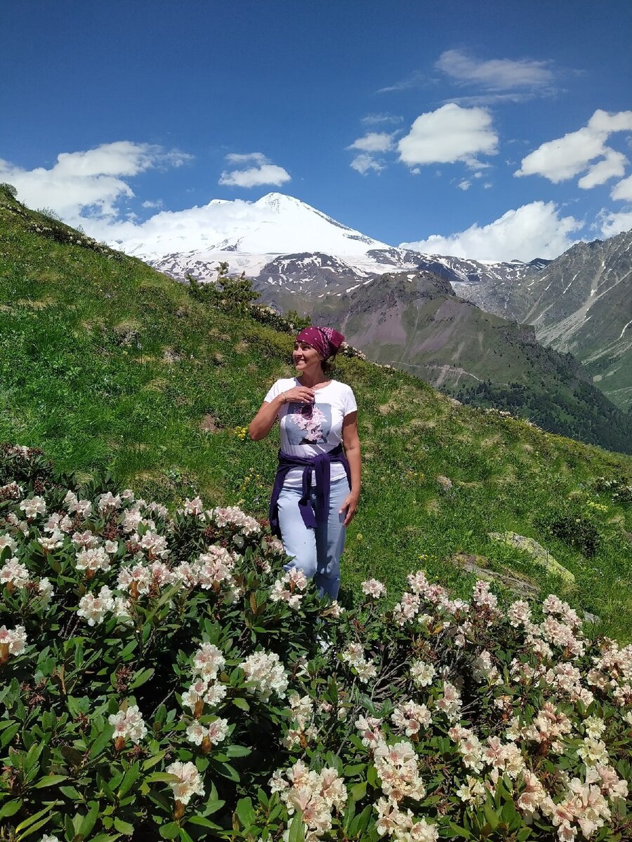 на склонах Чегета, июнь 2022