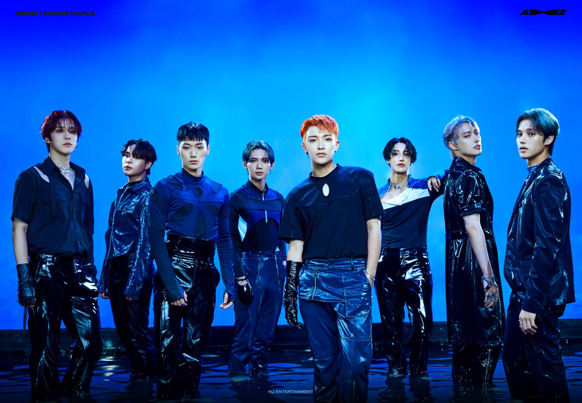 K pop 2022. Группа ATEEZ 2021. Группа ATEEZ 2022. ATEEZ фон. ATEEZ Seonghwa deja vu.