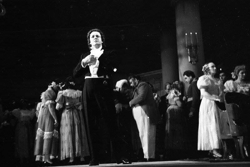 Лемешев в роли Владимира Ленского в опере  "Евгений Онегин". ГАБТ, 1951 г.