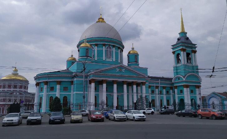 Крест Знаменского собора Курск