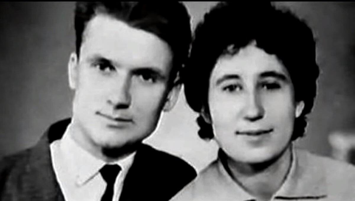 Андрей Чикатило с женой фото - YouTube канал ILLADIUM