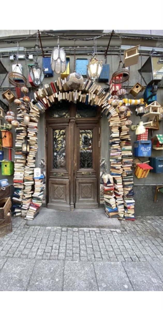 Фото из открытых источников. Так входная группа выглядела раньше 