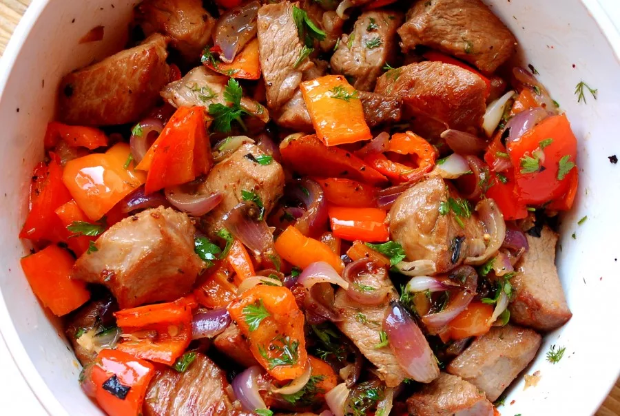 Свинина с овощами на сковороде рецепты с фото