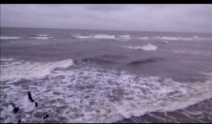 Фото не очень хорошего качества, но по нему можно ощутить всю силу и мощь стихии в январе.