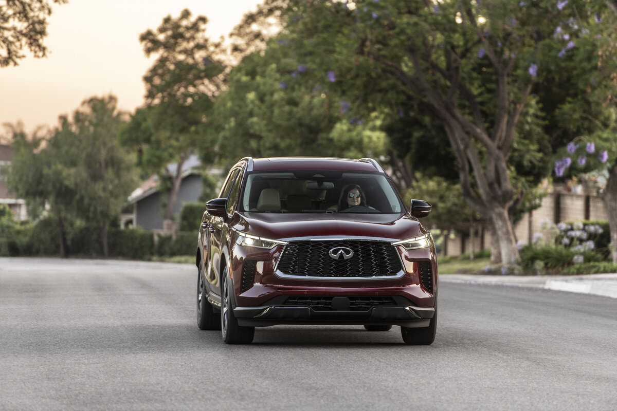     Эксперты признали Infiniti QX60 одним из самых безопасных авто на планете Фото производителя