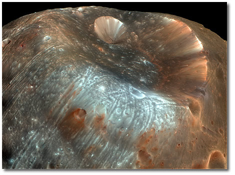 Кратер Стикни, фотография сделана Mars Reconnaissance Orbiter в марте 2008