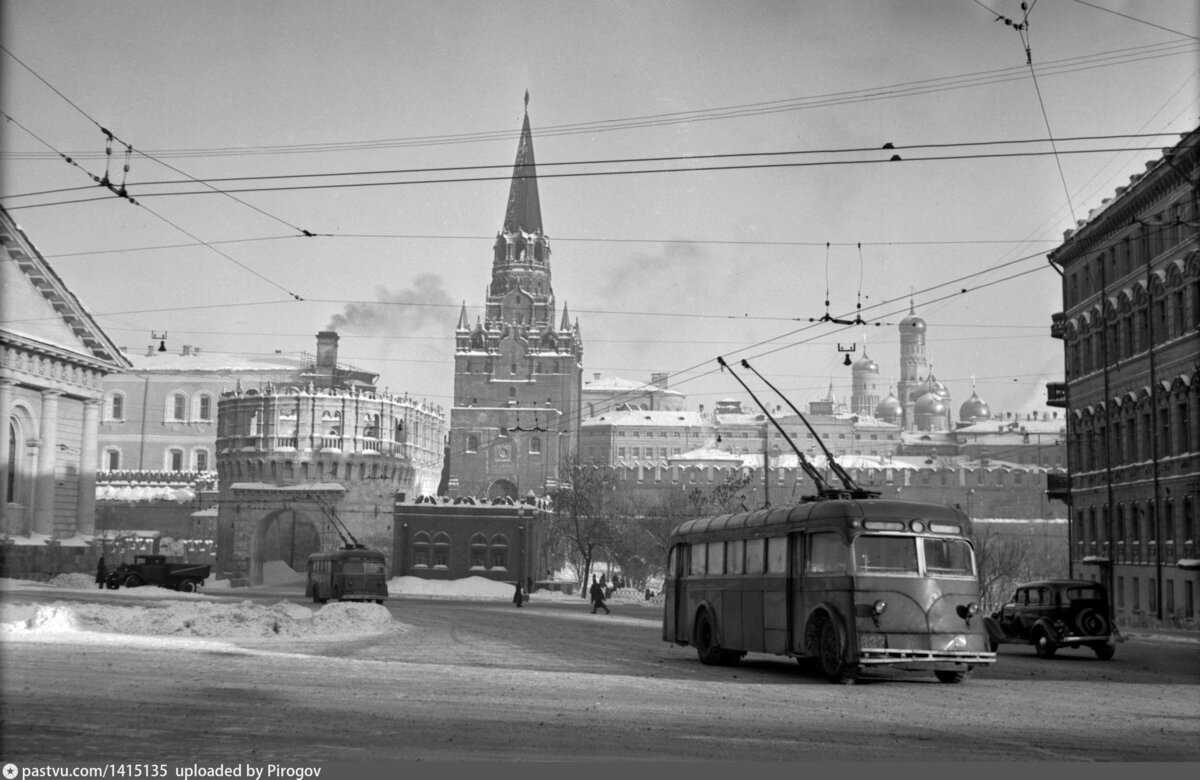 Какой была Москва в 1950 году? 20 архивных фотографий из середины XX века |  Путешествия и всего по чуть-чуть | Дзен