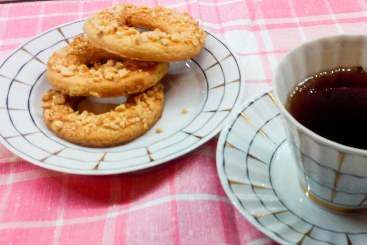 Печенье из СССР: популярные песочные колечки с арахисом | Рецепты БЕЗ  Секретов | Дзен