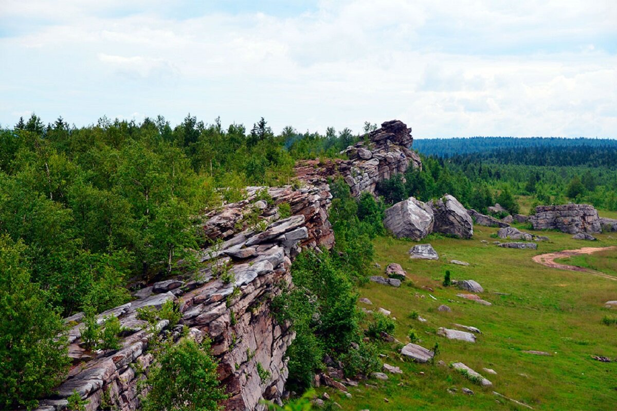 Главное пермского края. Гора крестовая Губаха. Губаха Пермский край крестовая гора. Гора Ладейная Губаха. Гора крестовая город Губаха.